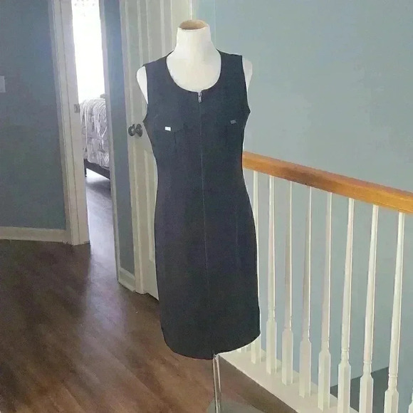 Women dress M - Picture 1 of 9